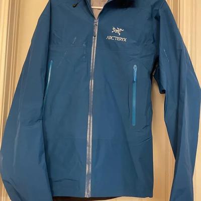 Men’s Arcteryx Windbreaker 