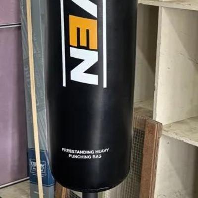 Fitven Freestanding Heavy Punching Bag W/ Gloves