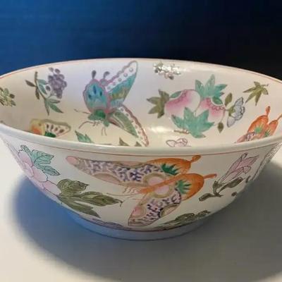 Porcelain Bowl With Butterflies 