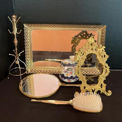 For The Ladies Dresser