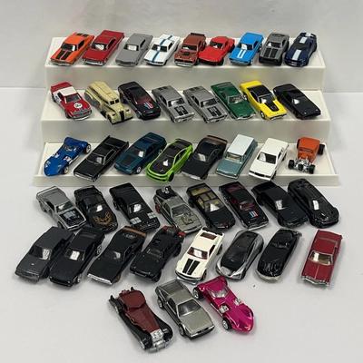 Hot Wheels Car Mix #1 Featuring 2018 Cruella De Vil And Bonus Delorean