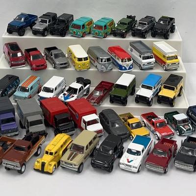 Hot Wheels - Trucks And Vans Featuring The Mystery Machine