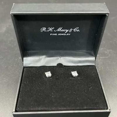 14k White Gold Cubic Zirconia Swarovski Earrings
