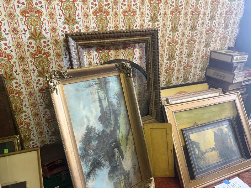 Sale Photo Thumbnail #3