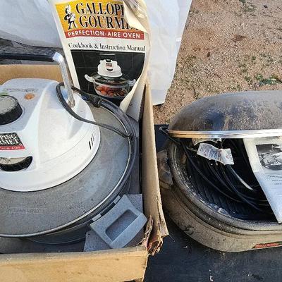 (2) Kitchen Or Camping, Perfection - Aire Oven & Maxim Oven Roaster Grill Pan