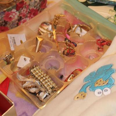 Sale Photo Thumbnail #209