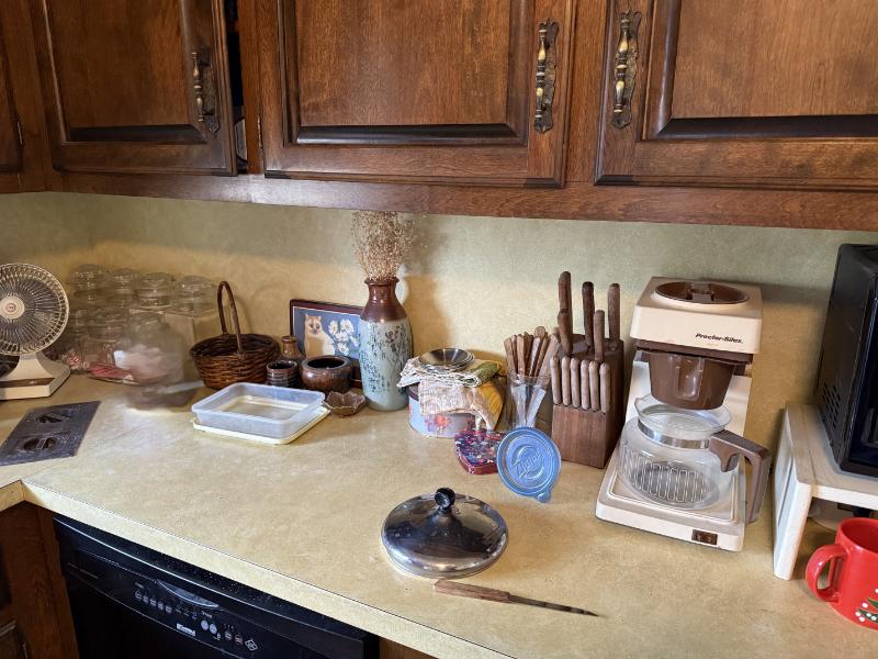 Sale Photo Thumbnail #81