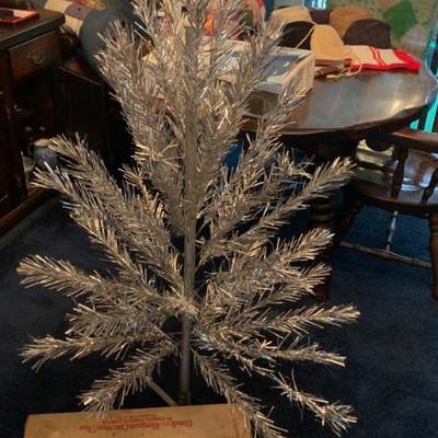 Sale Photo Thumbnail #11: Vtg. 5 ft. aluminum Christmas tree