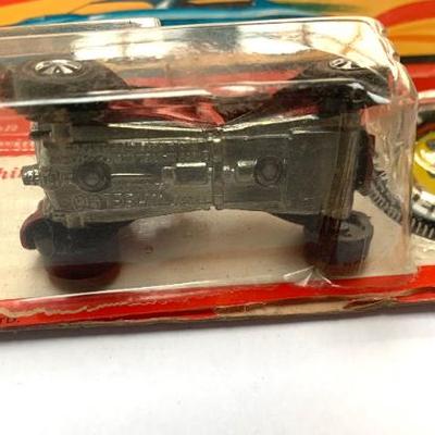 Sale Photo Thumbnail #6: Plastic coming off card at bottom