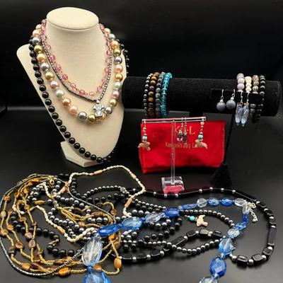 Large Costume Jewelry Lot – 20+ Pieces of Necklaces, Bracelets & Earrings