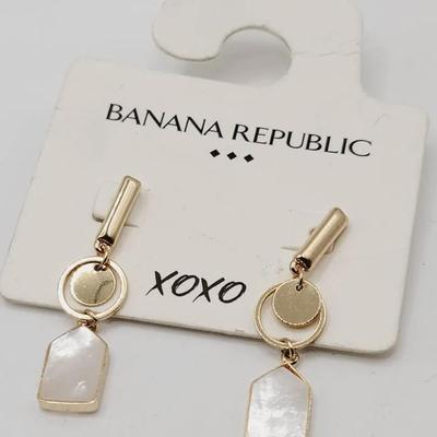 Banana Republic Gold Tone Mother Of Pearl Earrings 