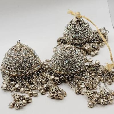 Large Rhinestone Jingle Tassle Strand