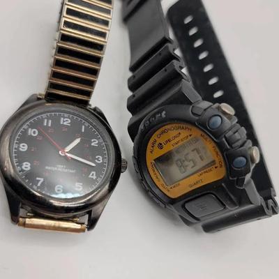 2pc Watches 1 Needs Battery