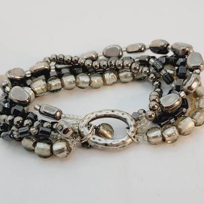 Beautiful Silpada Multi Strand Stretch Bracelet 925 Sterling Silver