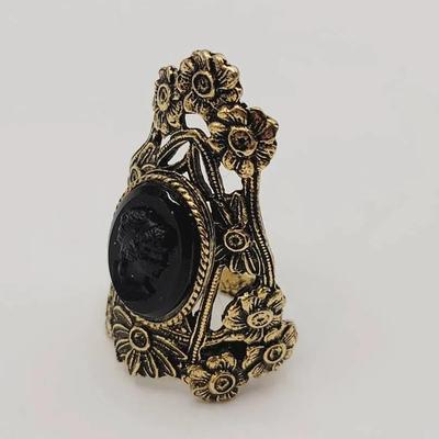 Adjustable Faux Cameo Finger Armor Filigree Ring 