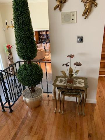 Sale Photo Thumbnail #11