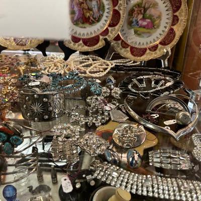 Sale Photo Thumbnail #5