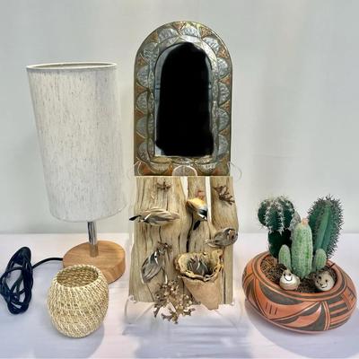 Mixed Desert Decor With Moroccan Mirror 