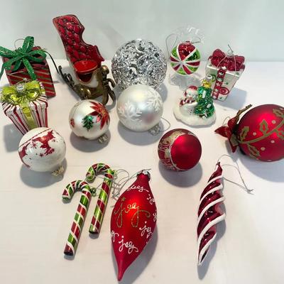 Sparkles, Glitters, Shimmers & Swirls — Beautiful Christmas Ornaments Collection