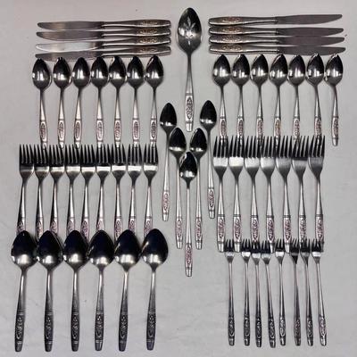 Oneida “Washington Deluxe” Flatware Collection