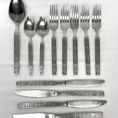 12-pc Set Rogers Insilco Stainless Flatware – Geometric Block Scroll Pattern