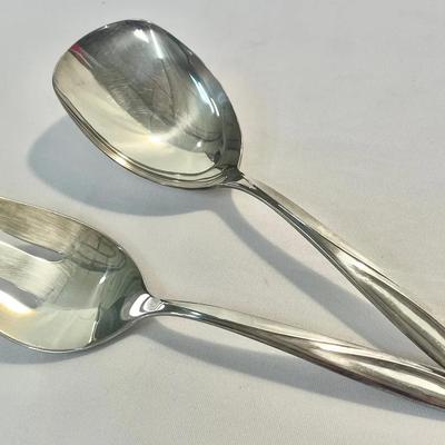 2-Pc Vintage Silver-Plated Replacement Serveware - International Deep Silver “Anniversary Rose”