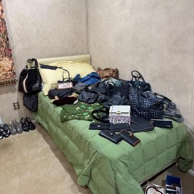 Sale Photo Thumbnail #57