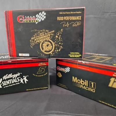 3 Team Caliber 1:24 Scale - 10 1999 Ricky Rudd - 5 Kellog's Terry Labonte 