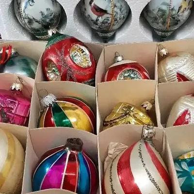 Vintage Christmas Ornaments - Bradford Morning Serenade - Indent Lanterns - Shiney Brights 