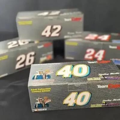 Team Caliber 1:24 Scale Banks - 40 Sterling Martin - 26 Jimmy Spencer - 24 Ricky Hendricks 