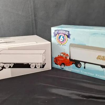 2 Precision Collectible 1:34 1959 International Tractor with Trailer - '60 Mack B- Model Tractor 