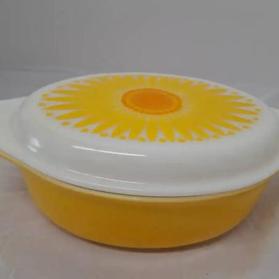Vintage Pyrex Yellow Casserole Dish 