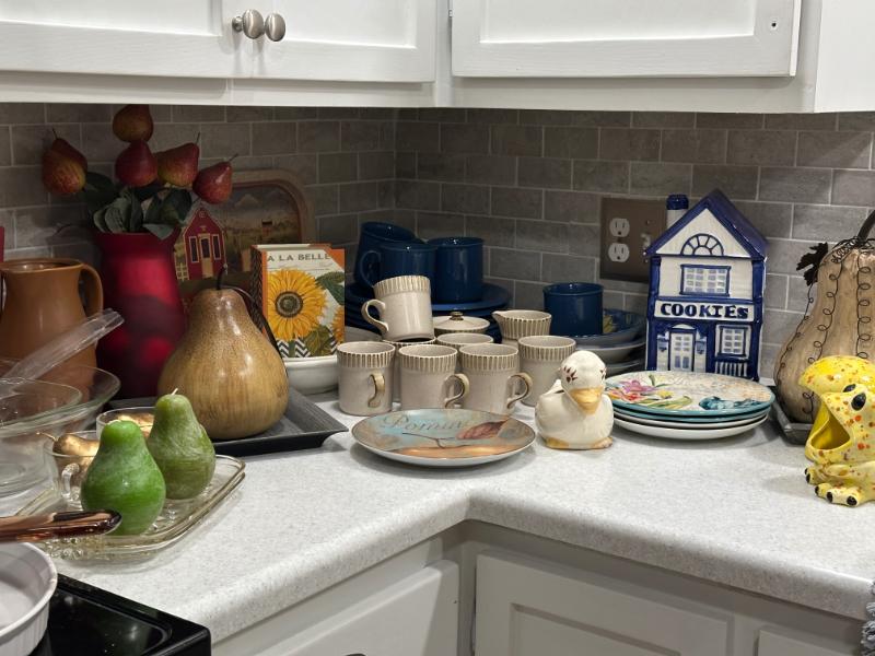 Sale Photo Thumbnail #11