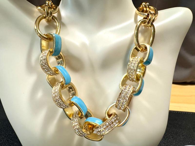 Sale Photo Thumbnail #110