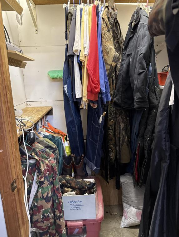 Sale Photo Thumbnail #340