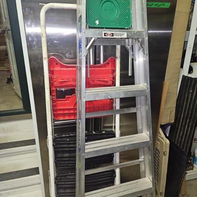 Sale Photo Thumbnail #378