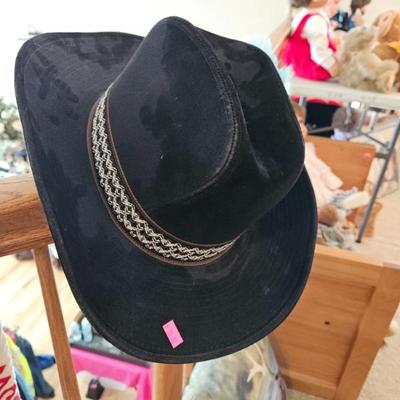 Sale Photo Thumbnail #190