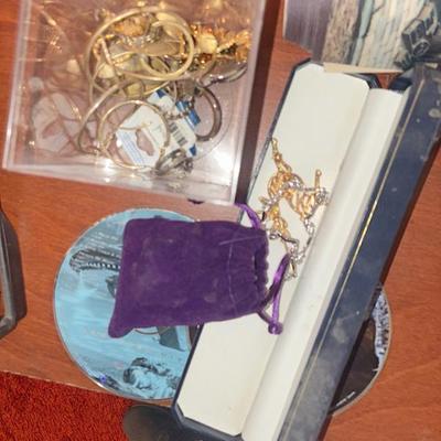 Sale Photo Thumbnail #89