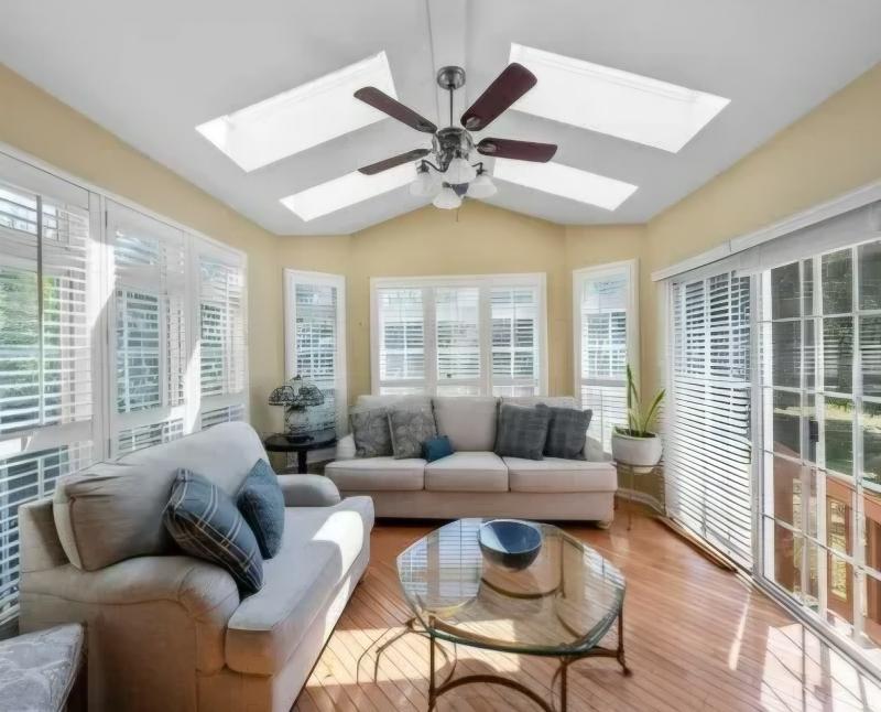 Sale Photo Thumbnail #6