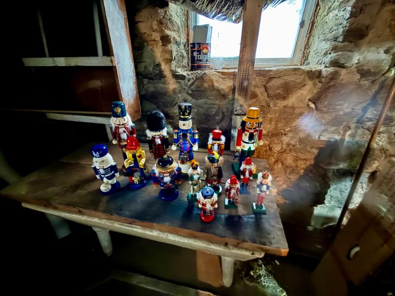 Sale Photo Thumbnail #19