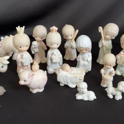 Precious Moments Nativity 