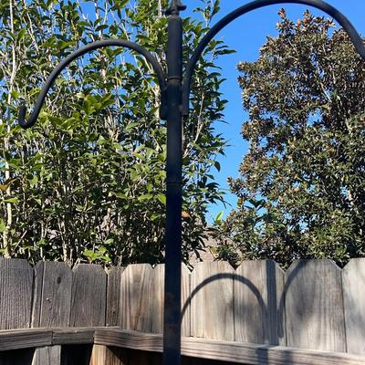 Double Shepherd’s Hook Hanger 