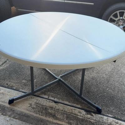 Lifetime Round Folding Table 
