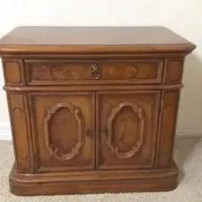 Thomasville American Classic Nightstand
