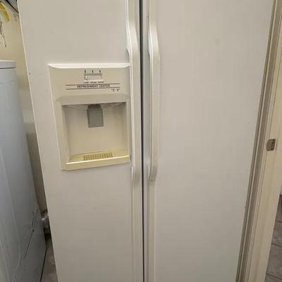 Admiral Side by Side Refrigerator 