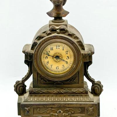 Antique French mantle clock