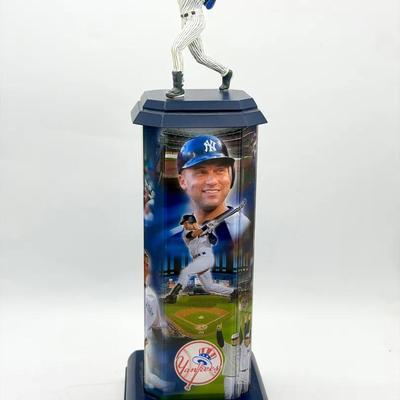 Derek Jeter Bradford Exchange MLB Luminaries Illuminated Masterpiece Sculpture New York Yankees 