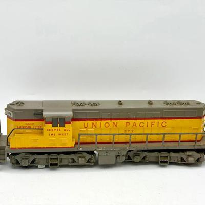 American Flyer 372 Union Pacific GP-7 powered diesel locomotive toy train