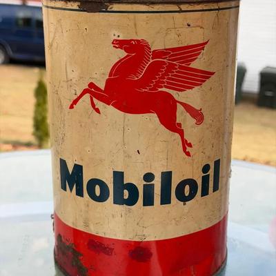 Vintage Mobiloil Can