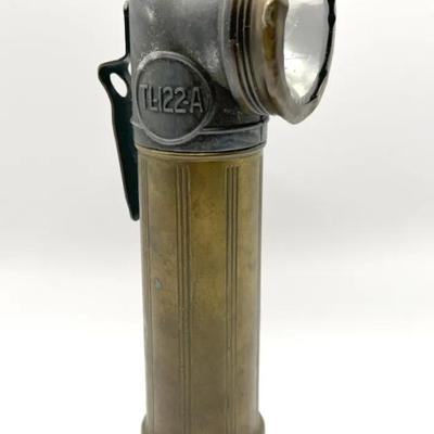 USA Lite Antique or Vintage Metal Flaslight TL-122-A